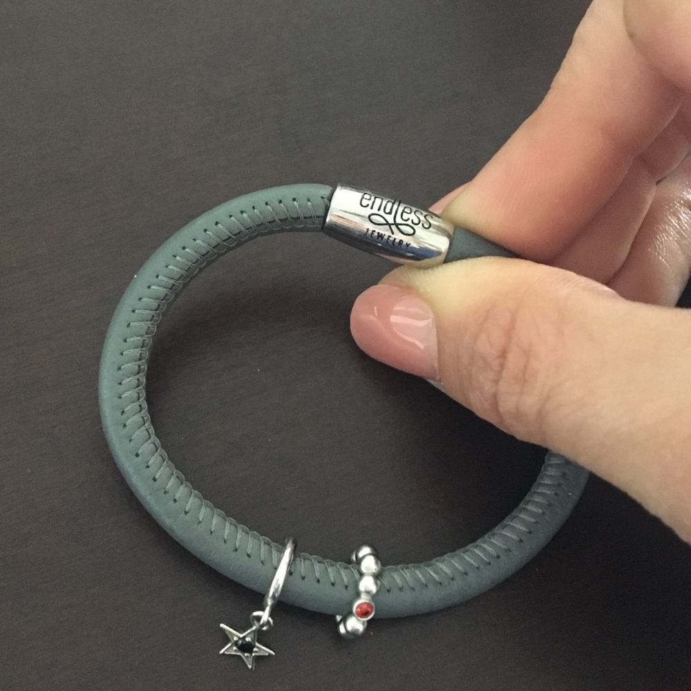 Endless Jewelry Leather Bracelet 2 Charms